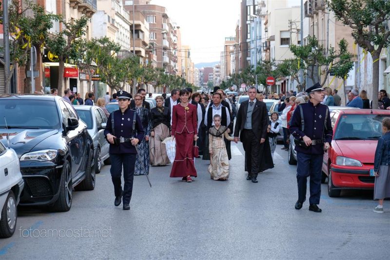 Lo Passeig, amb més de 700 participants, i un emotiu piromusical tanquen la X Festa del Merca
